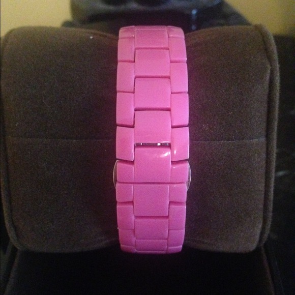 Authentic Michael Kors Hot Pink Watch Mk5219 main image 4