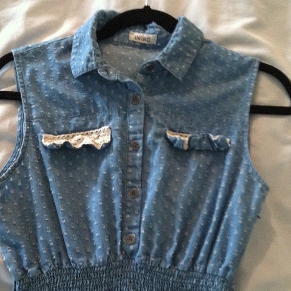 Super cute denim looking dress (not denim)