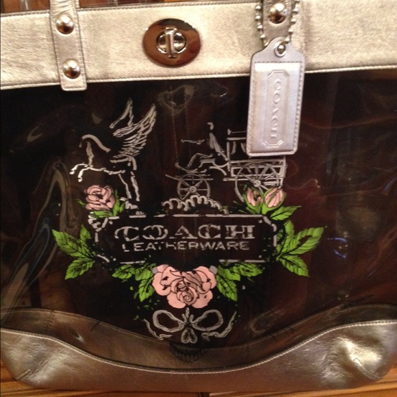 💥hold💥ladyaverette coach tattoo collection tote