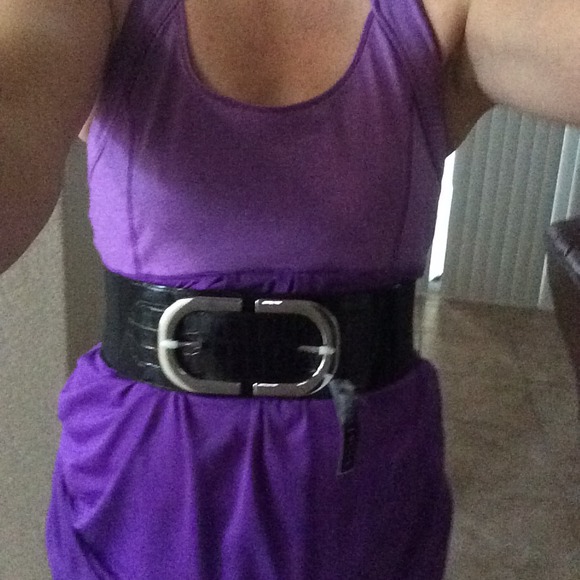 Black belt with silver buckle - Picture 4 of 4