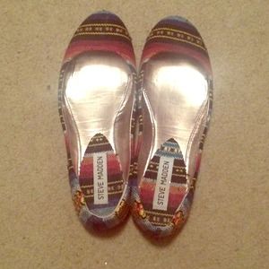 Steve Madden multicolor flats