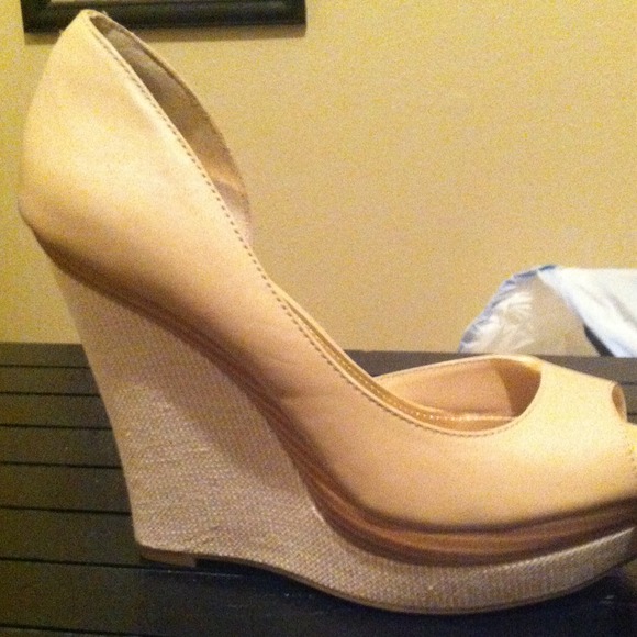 Jennifer Lopez high heels NEVER WORN!!!! - Picture 2 of 4