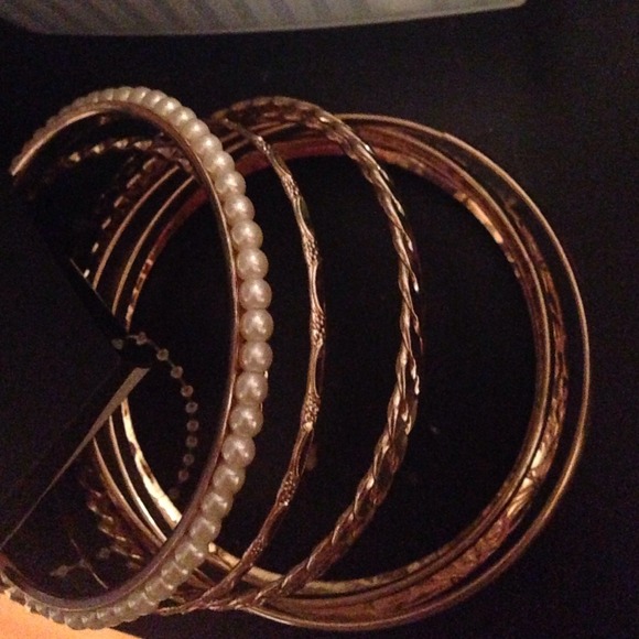 Bangles - Picture 1 of 4