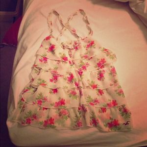 Hollister summer top