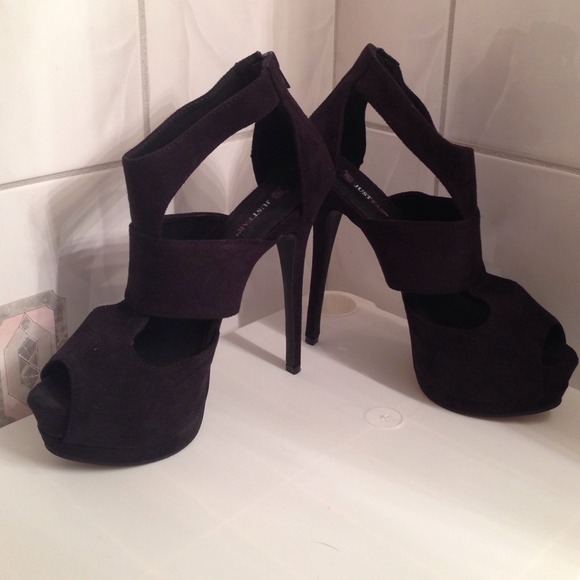 Heals from Just Fab - Picture 3 of 4