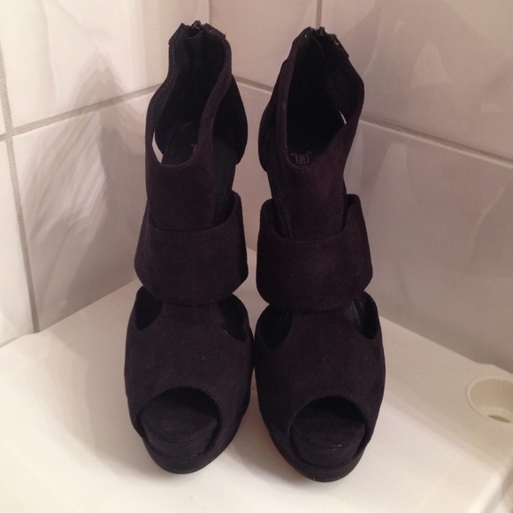 Heals from Just Fab - Picture 4 of 4