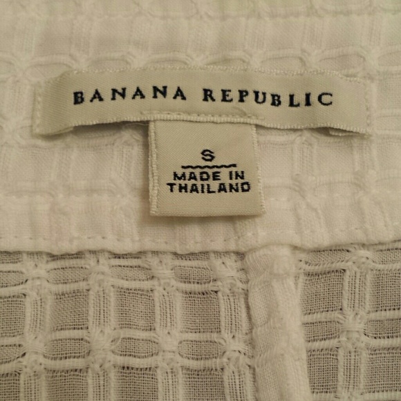 White blouse - Picture 3 of 3