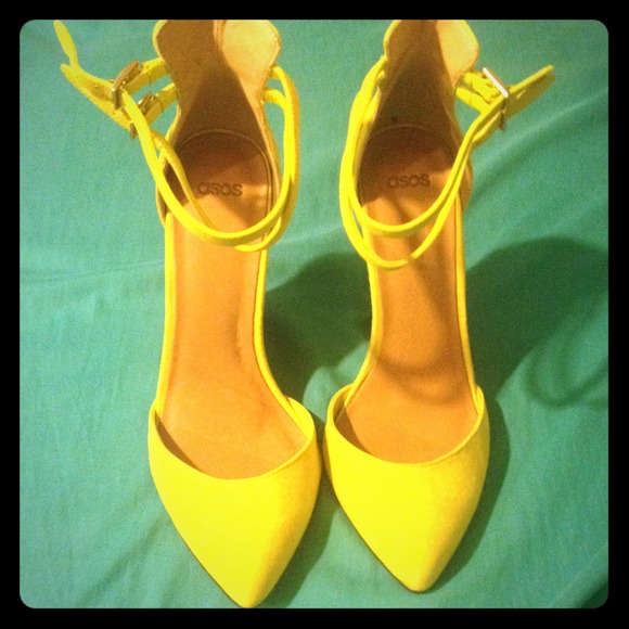Neon green Wedges