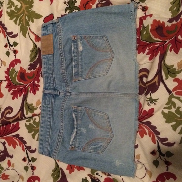 Hollister distressed jean skirt size 3 - Picture 4 of 4