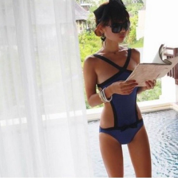 Monokini