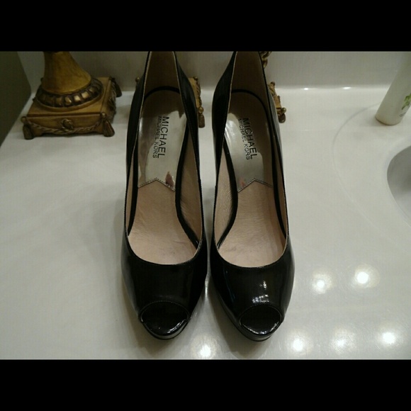 Michael Kors Peep Toe Pumps Heels