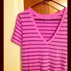 SOLD Victoria's Secret PINK Vneck tee