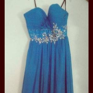 Prom dress-that can be trimed into a evening dress