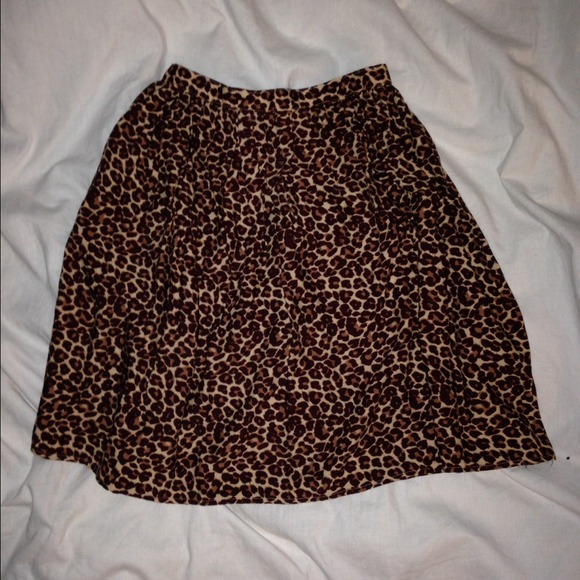 NWOT AA Cheetah Print Skirt