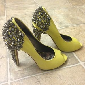 Authentic Sam Edelman spiked peep toe heels