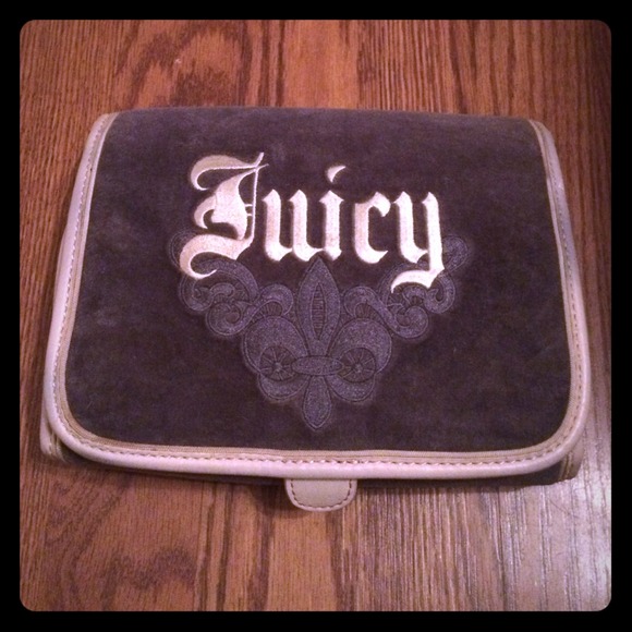 Juicy Couture Velour Trifold Travel Case