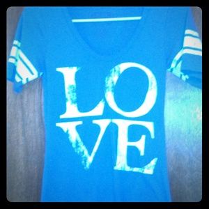 Love T shirt