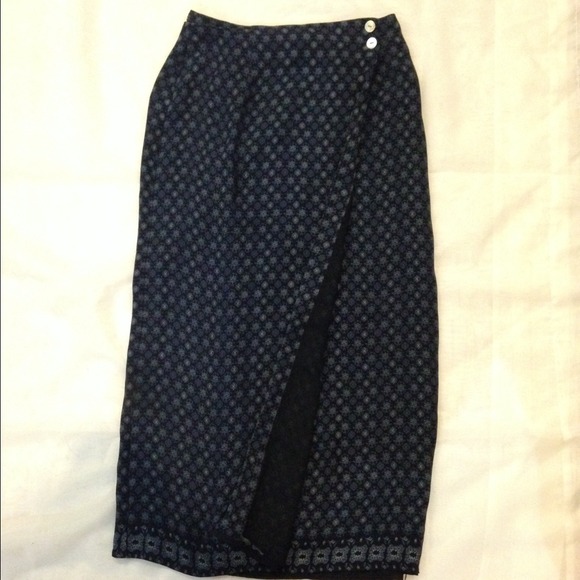 VINTAGE || Navy Midi Skirt