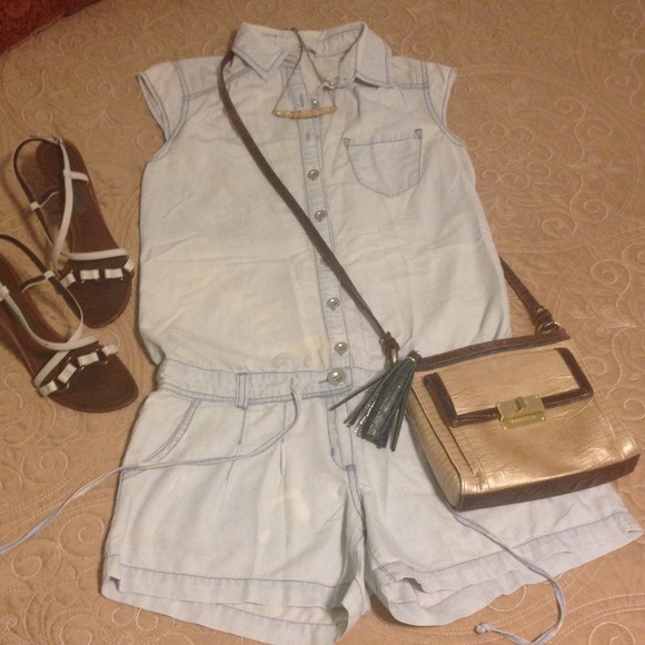 Denim-like Korean Jumper Romper! - Picture 2 of 4