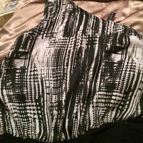 Jumper - Picture 3 of 4