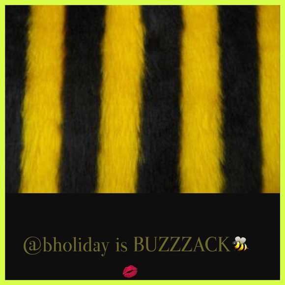 SHOP A SAFE CLOSET ALWAYS! OVER 900+ Sales☺️❤️ - Picture 3 of 3