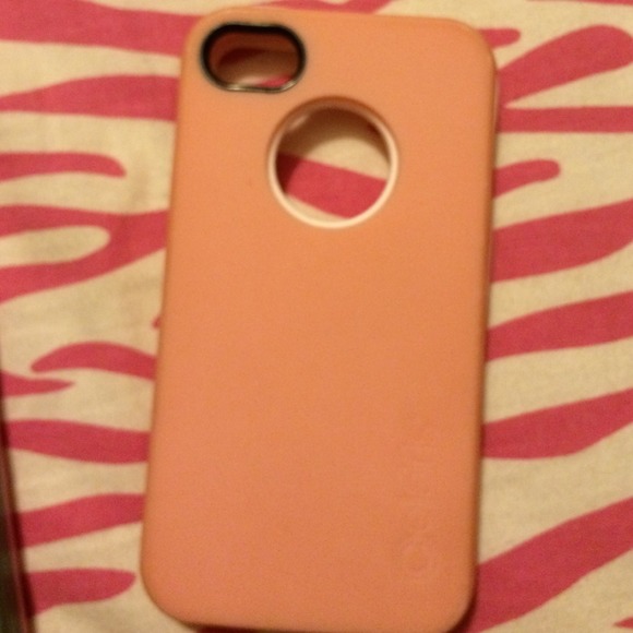 Life proof iphone 4 case and a cellairis iPhone 4