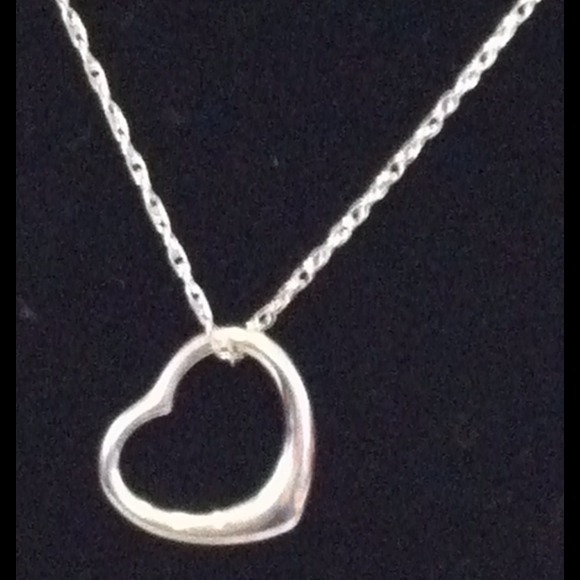 🤍 NWOT 18" Sterling Floating Heart Necklace - Picture 3 of 6
