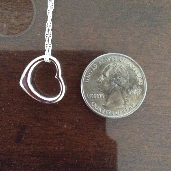 🤍 NWOT 18" Sterling Floating Heart Necklace - Picture 5 of 6