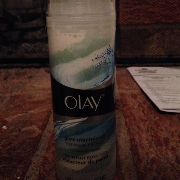 Olay pore minimizer.