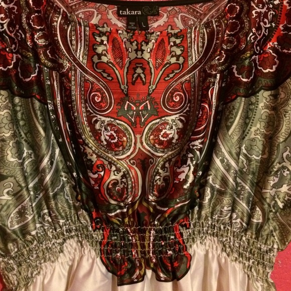 Red,black, and white multi-design blouse - Picture 3 of 4