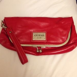 Guess Clutch