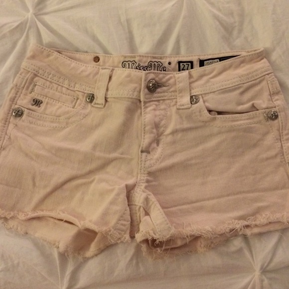 Light pink Miss me shorts size 27 (3/4)