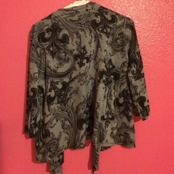 Grey saints pattern cardigan - Picture 2 of 4