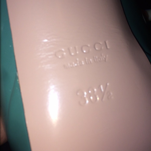 New NEVER Worn Gucci Heels PERFECT Condition - Picture 4 of 4