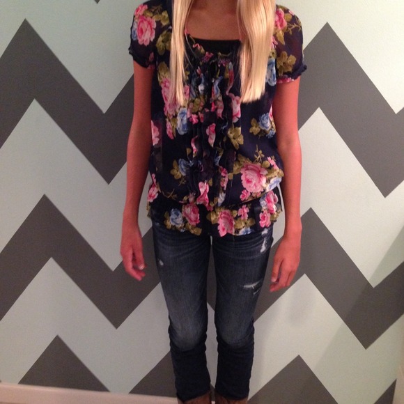 Abercrombie & Fitch Floral Top