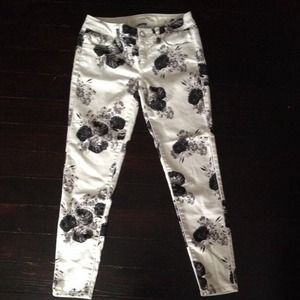 Floral pattern American Eagle stretch jeans