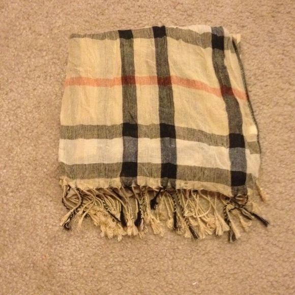 Burberry inspired scarf