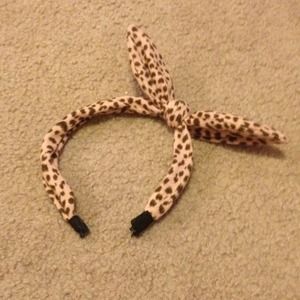 🌺SOLD🌺 Pink and brown leopard bow headband