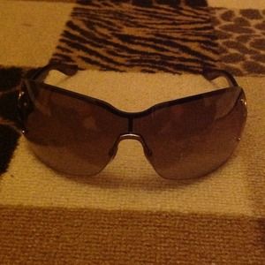 AUTHENTIC Gucci sunglasses