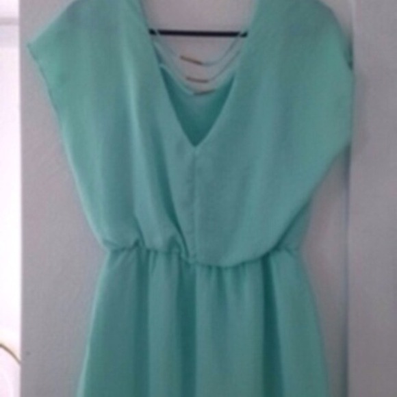 Mint dress - Picture 3 of 4