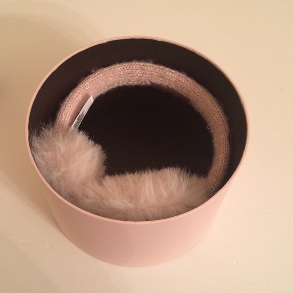 Juicy Couture earmuffs - Picture 1 of 3
