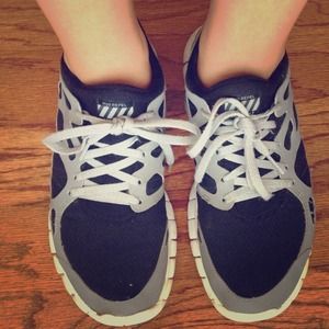 Nike Free Runs (Black & Grey)