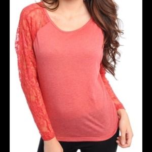 🎉🎉2x HP🎉🎉Blue open back top with lace sleeves