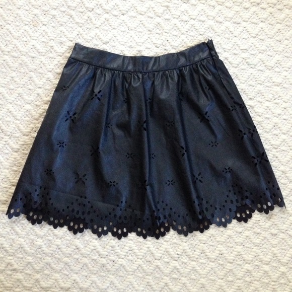 🚫BUNDLED🚫Urban Outfitters leather miniskirt - Picture 4 of 4