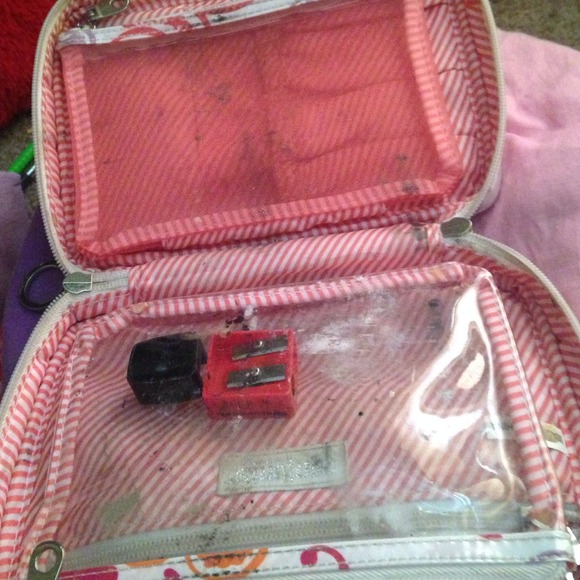 Makeup bag - Picture 2 of 2