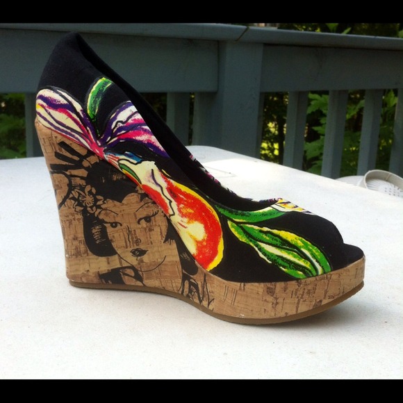 Womens Ed Hardy Coralie Pumps Heels Black Skull
