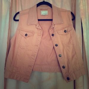 Salmon denim sleeveless vest