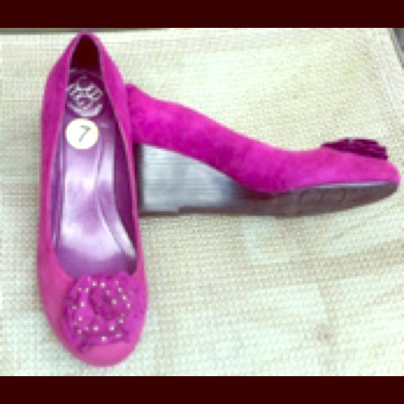 BCBGeneration plum leather upper wedge pumps