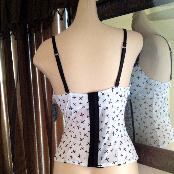 White Mesh Cross Corsert Size S NWT - Picture 3 of 4