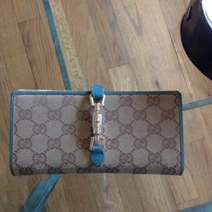 Gucci wallet Reduced